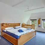 Pet Friendly Home In Tolk With Wifi 펜션 *