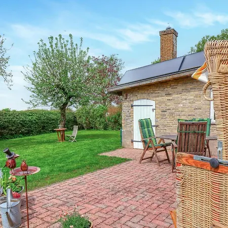 Pet Friendly Home In Tolk With Wifi *